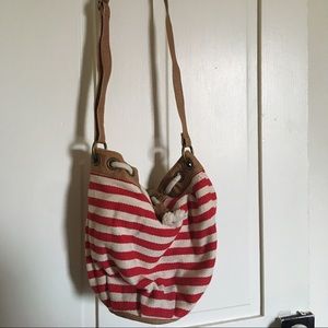 🎀 Arizona red striped crossbody